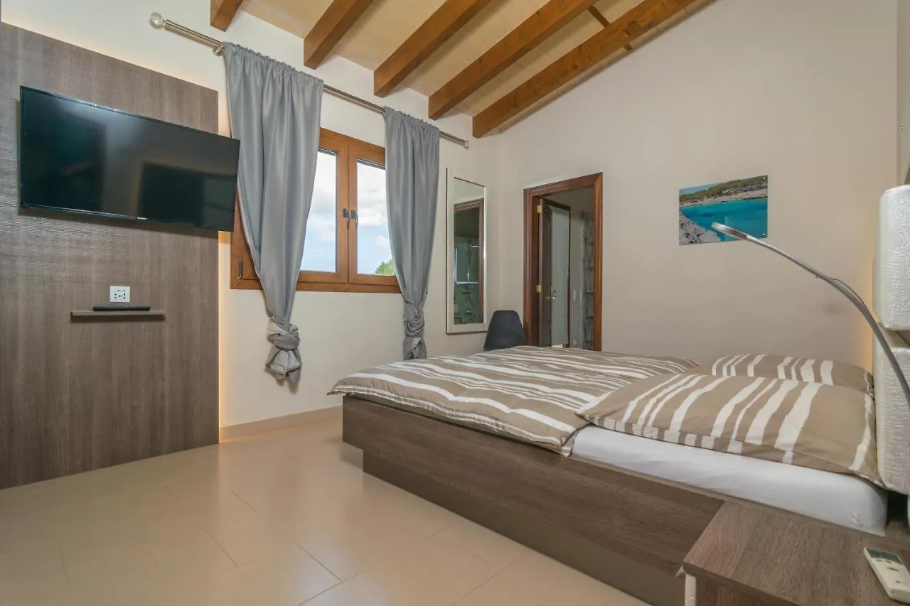 Villa Sun Club Home Llucmajor  Spain